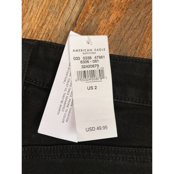 American Eagle NWT Mom Shorts Size 2 Destroyed Distressed Black Jeans Stretch - Picture 4 of 4